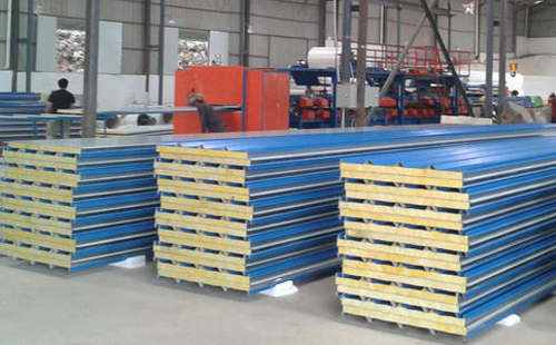 玛多彩钢岩棉板房多少钱一平米