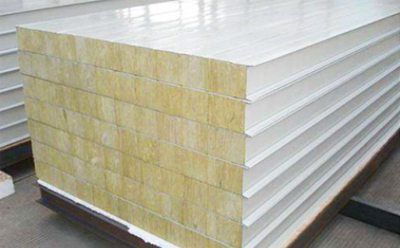 冷库保温墙板施工_玛多彩钢夹芯板安装技术要点