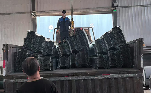 闭口楼承板耐火时限实测：大跨度怎样选玛多楼承板