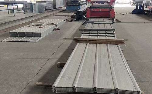 玛多彩钢岩棉板多少钱一平米？今日价格组成全解析