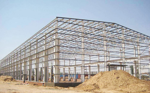 玛多钢结构安装中的吊装与节点连接技术要点